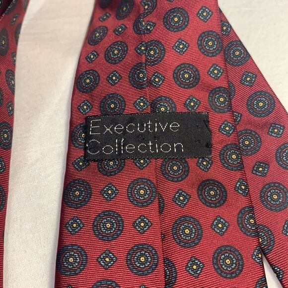 3for$20 executive collection red tie circle green - Picture 3 of 5